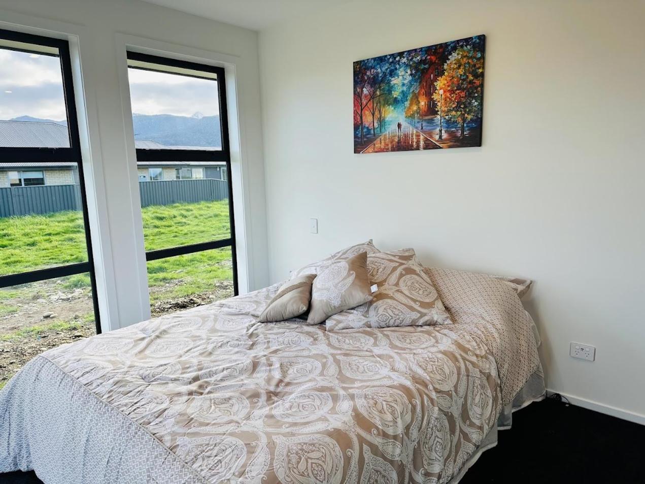 Holiday Home In Beautiful Te Anau Eksteriør billede